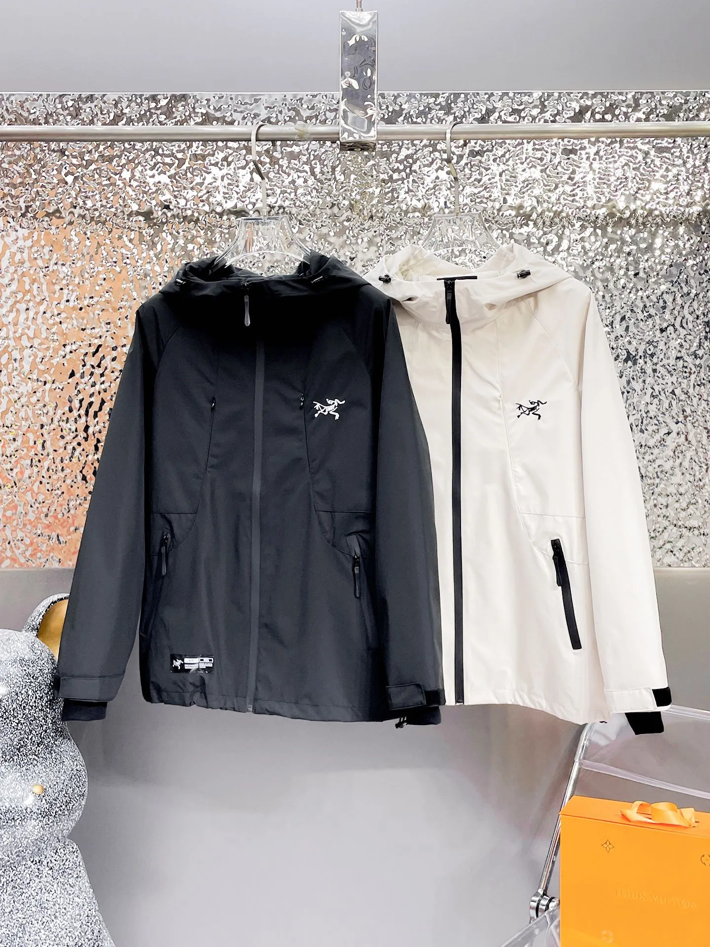 Same Style， ， ！2026 New Arrival ，Original Premium ！ Breathable ， ， ， Quality。 ！ ， ！Sizes：M～3XL